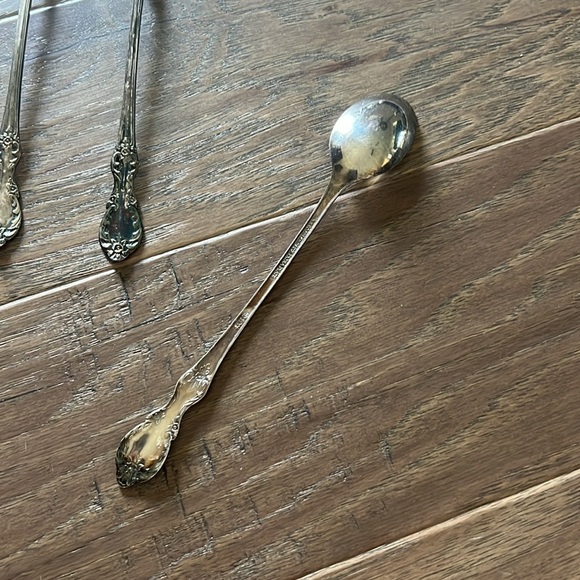 WM Rogers - Silver plated - Teaspoons - Set of 4 - Picture 5 of 10